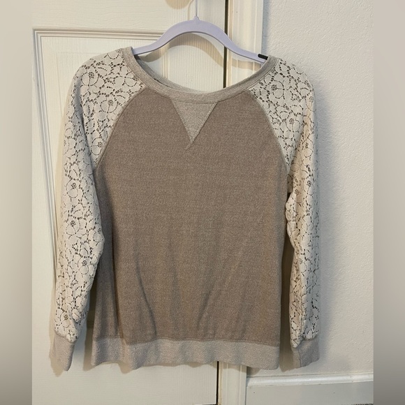 Women’s sweater - Picture 1 of 2